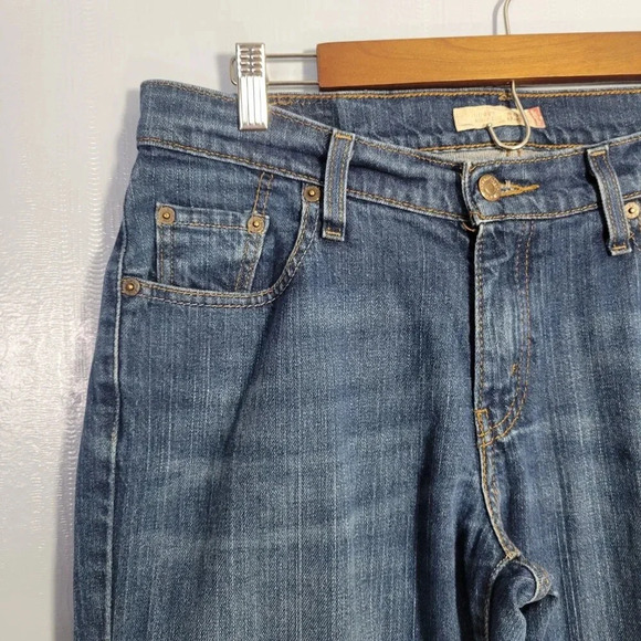 Levi's Curvy 529 Size 12 Classic Medium Wash Blue Bootcut Denim Jeans - Picture 2 of 12